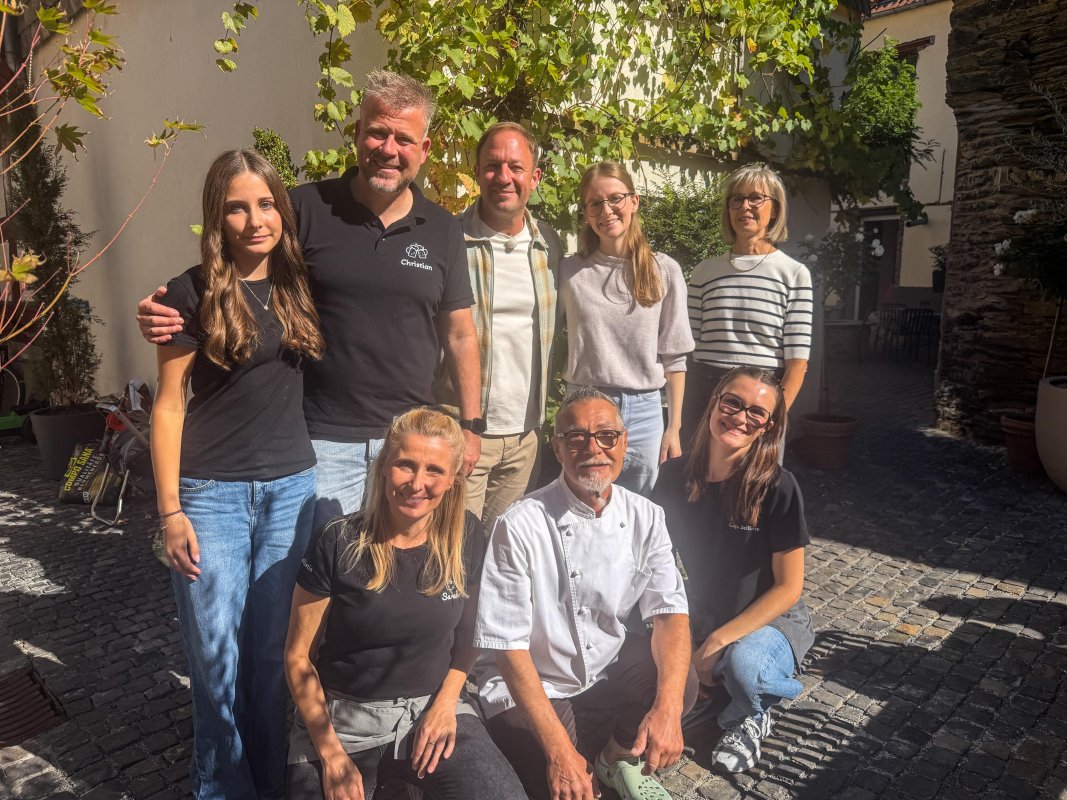 Tobias Kämmerer vom hr-fernsehen zu Besuch im Café Sellinis 🎥🍦