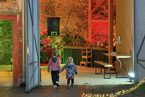 Kirchenkrippe ist geöffnet