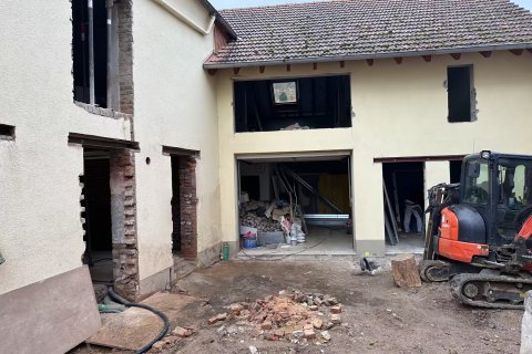 Der Innenhof während der Kernsanierung